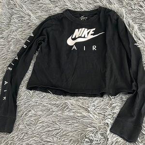 Cropped nike long sleeve